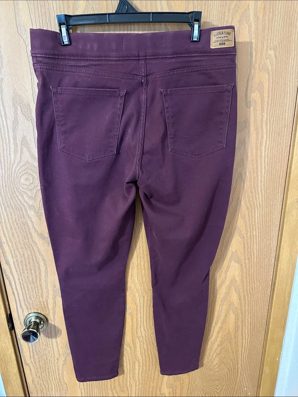 Signature by Levi Strauss Plum Stretch Pull-On Jeggings
